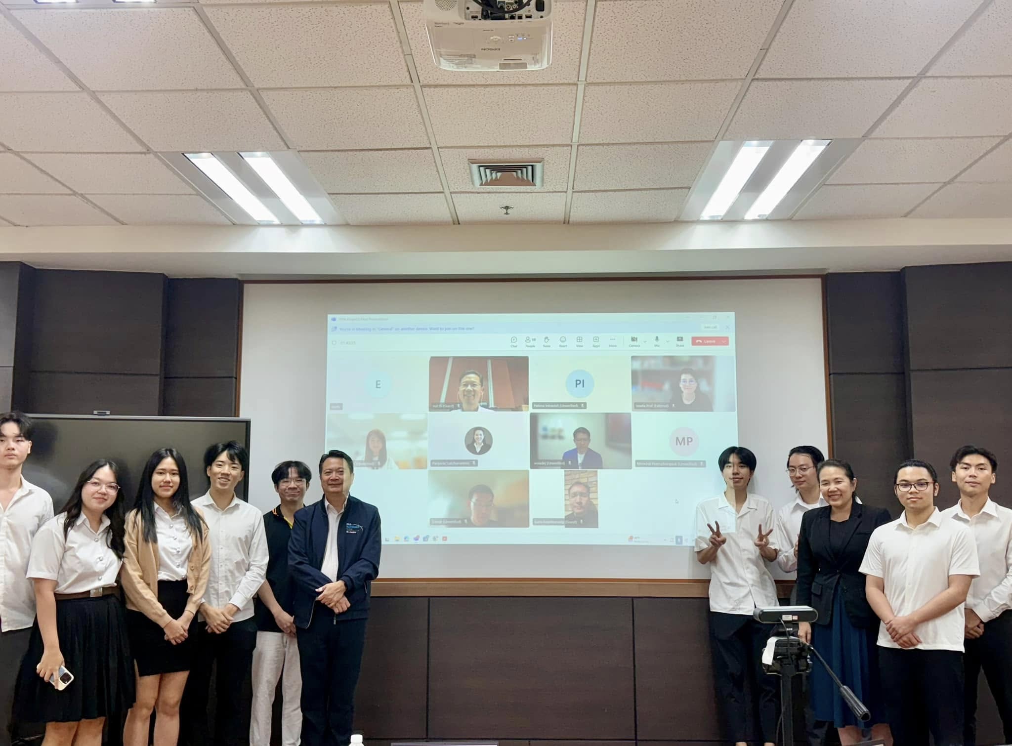 KMITL-NIDA Financial Engineering - The final presentation of the senior project on March 14th, 2025 7 -