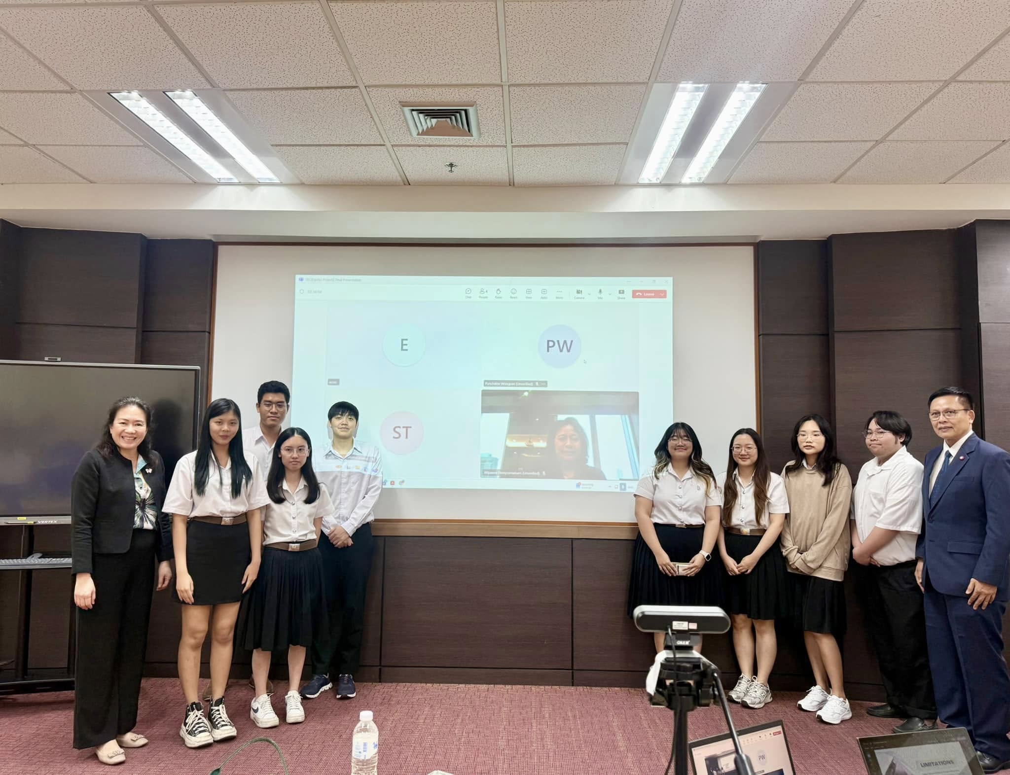 KMITL-NIDA Financial Engineering - The final presentation of the senior project on March 14th, 2025 3 -